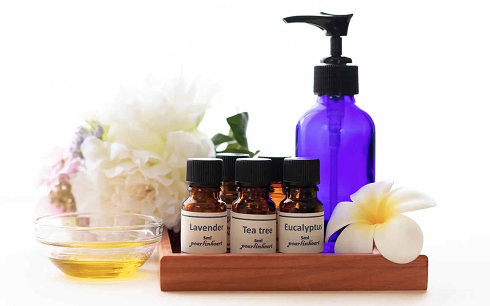 お客様毎にオリジナルブレンドのアロマオイルを提供