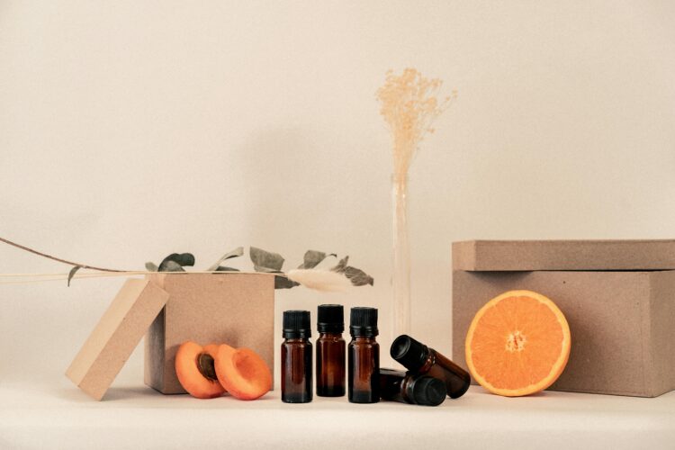 天然アロマ(精油)と合成香料の違いとは？メリット・デメリットをわかりやすく解説